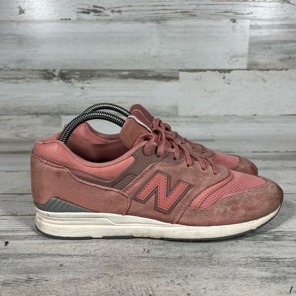 New Balance Women's 597 Low Suede/Textile Trainers‎ WL697CM Pink Size 9 US - Picture 1 of 8